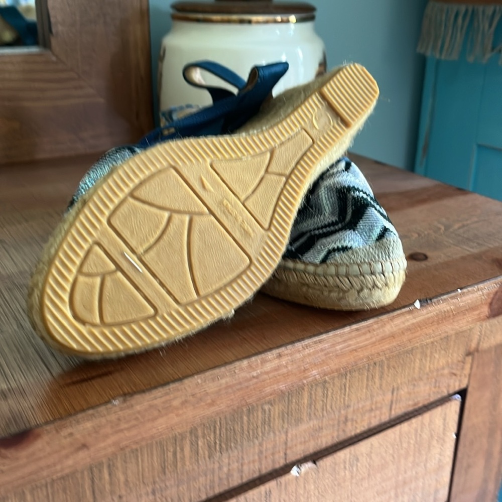 Blue Patterned Espadrilles - Picture 4 of 4